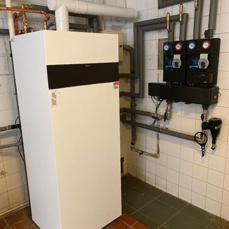 Kotłownia z Vitodens 111 F - zestawy pompowe